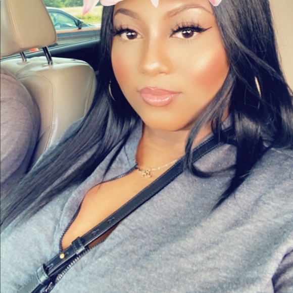 Meet your Posher, Keyia - Picture 1 of 1